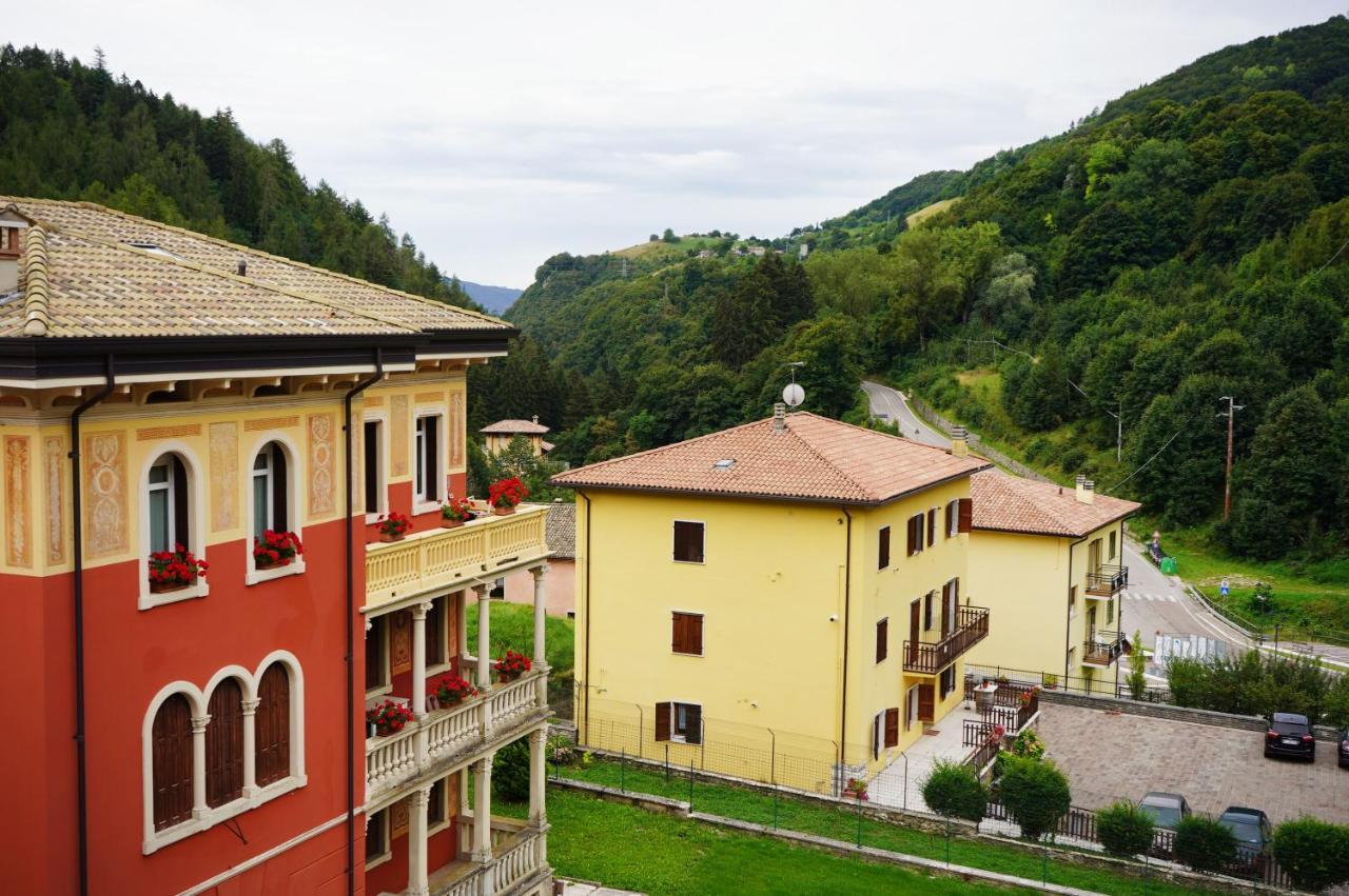 Hotel Baldo Ferrara di Monte Baldo エクステリア 写真