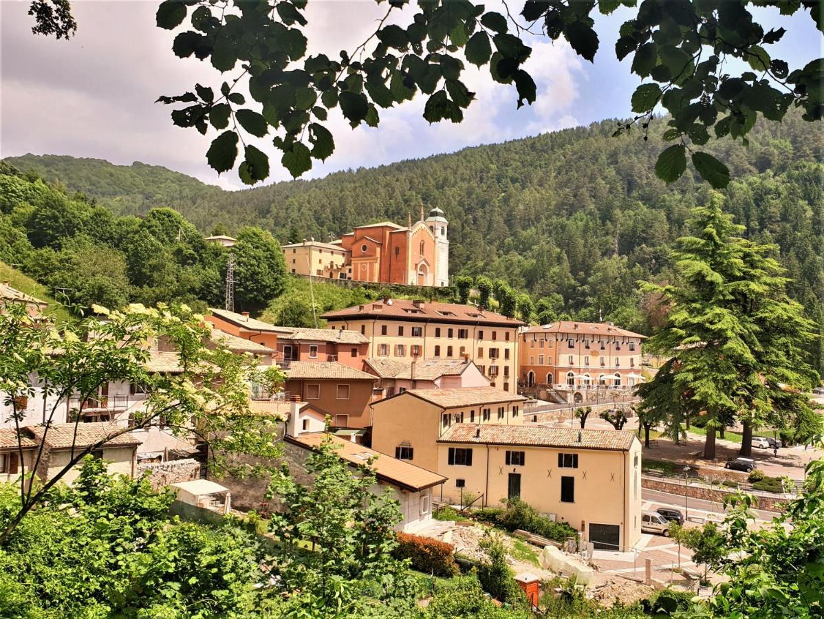 Hotel Baldo Ferrara di Monte Baldo エクステリア 写真